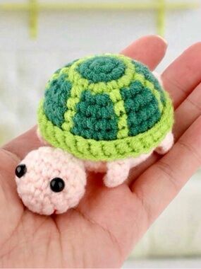 NWT Crochet Emotional Support Turtle Gift Mini Handmade Desk Decor w Card